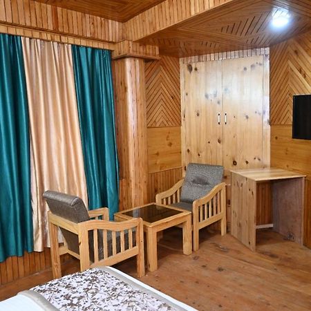 Hotel Nirmal Chhaya Manāli Exteriör bild