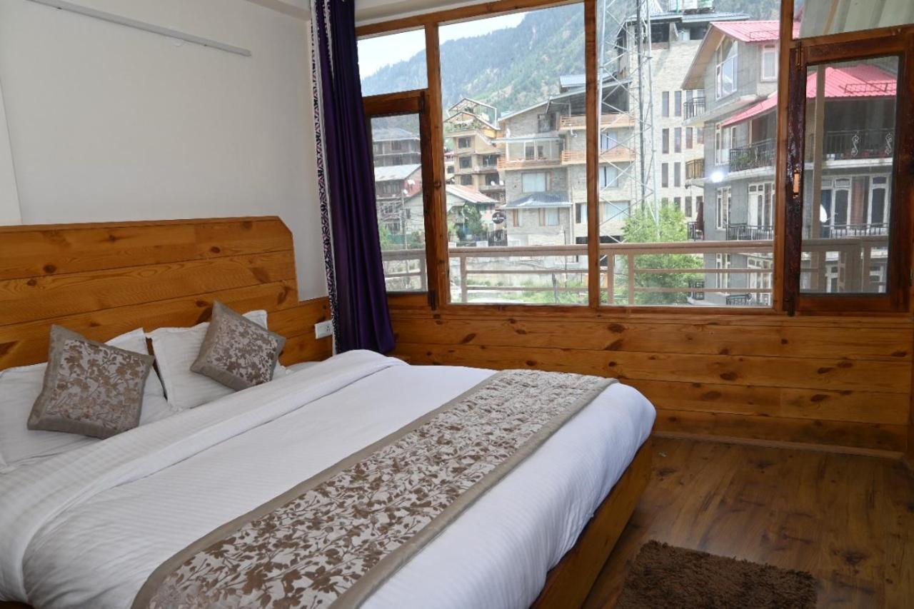 Hotel Nirmal Chhaya Manāli Exteriör bild