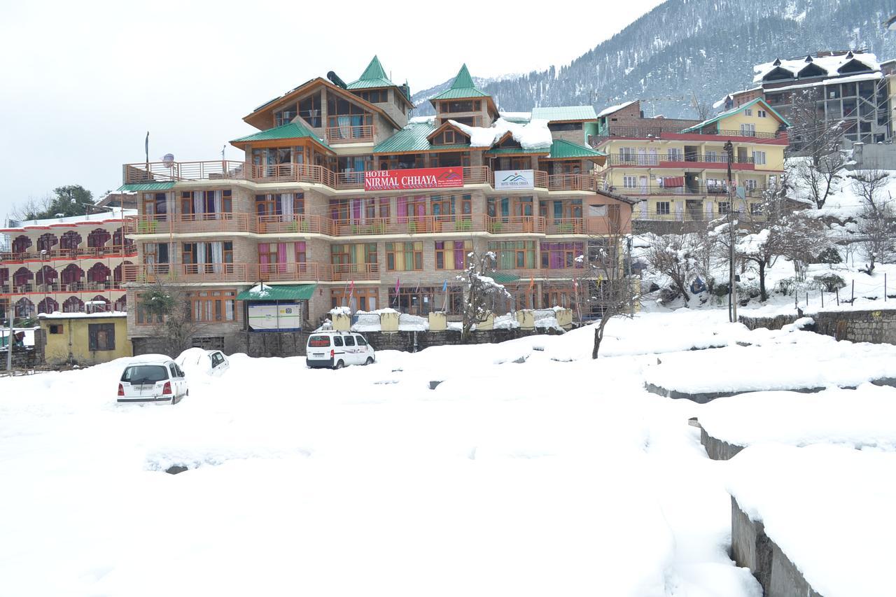 Hotel Nirmal Chhaya Manāli Exteriör bild